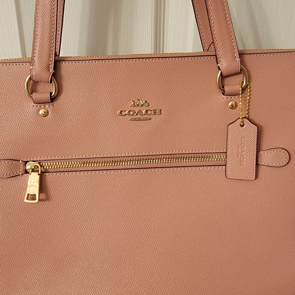 Coach Gallery Tote - Picture 3 of 16